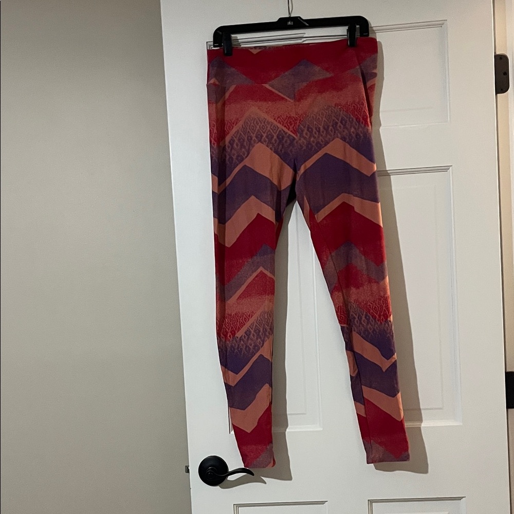 LuLaRoe Red and Purple Patterned Leggings